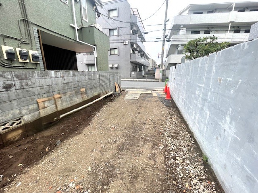 <dd>敷地66坪付き 住宅用地</dd>