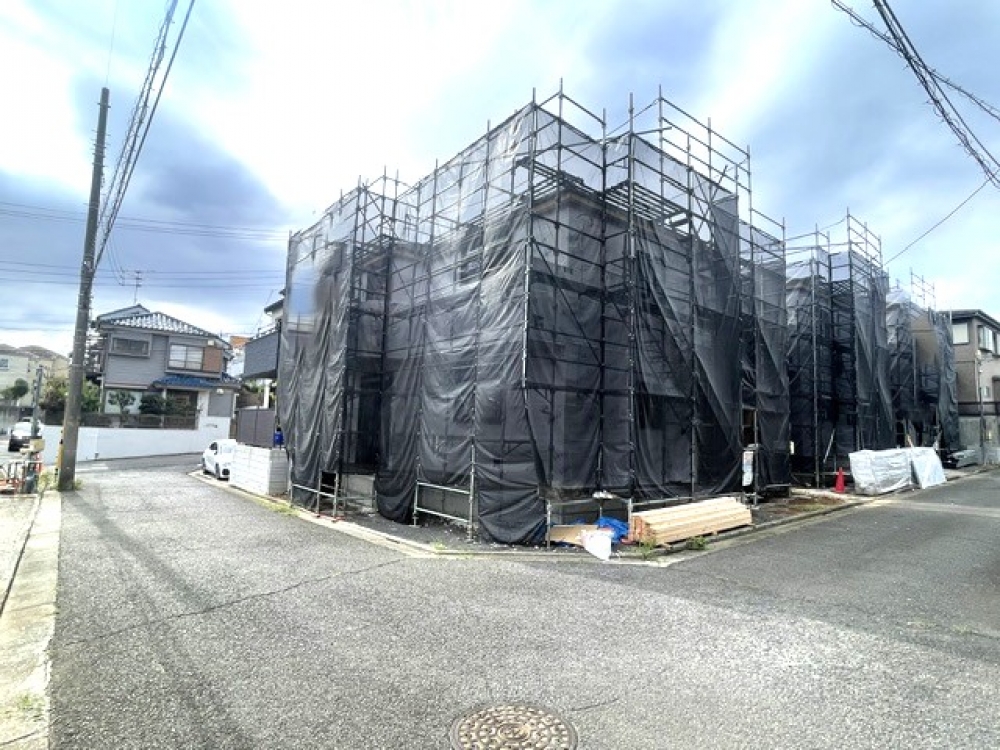 <dd>今回販売　新築住宅　3棟  売地１区画</dd>