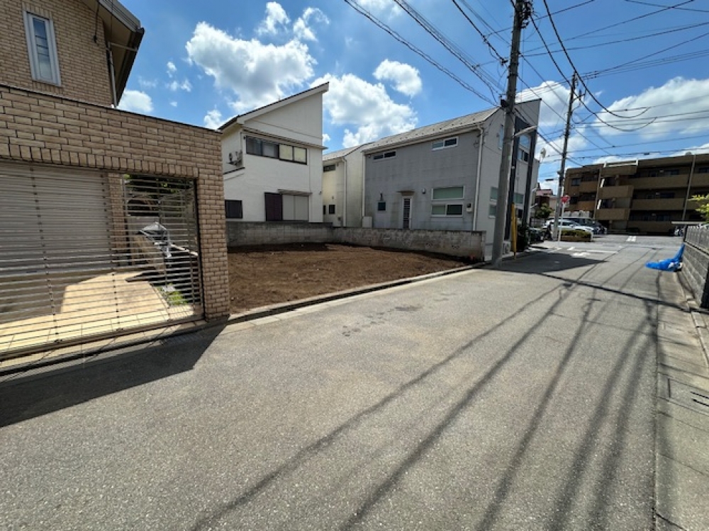 <dd>注文建築受付中　建築条件付き売地</dd>
